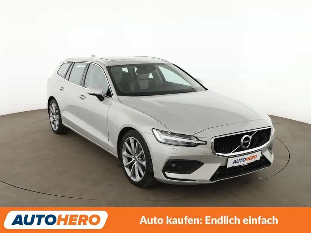 Volvo V60 2.0 D4 Momentum Aut.*NAV*LED*ACC*CAM*PDC*SHZ 06/2018-photo-7