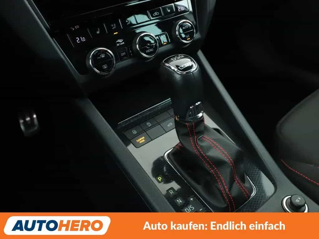 Skoda Octavia 2.0 TSI RS Aut.*APP*NAVI*LED*ACC* 01/2018-photo-17