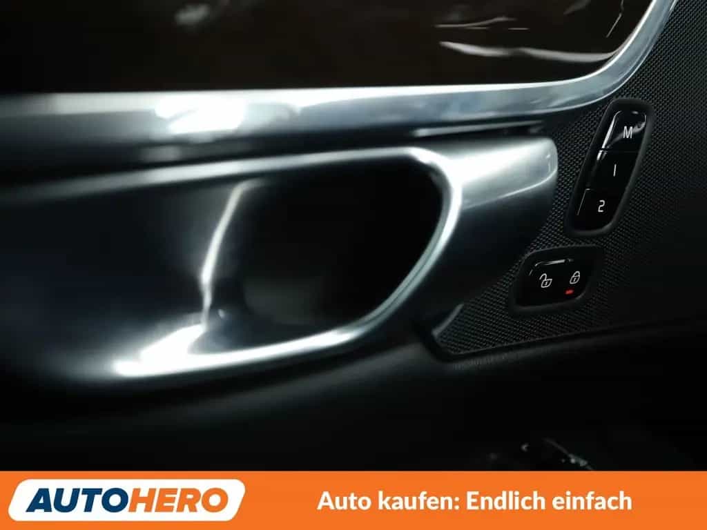 Volvo S90 2.0 T6 Inscription AWD Aut.*NAVI*ACC*PANO* 10/2017-photo-27