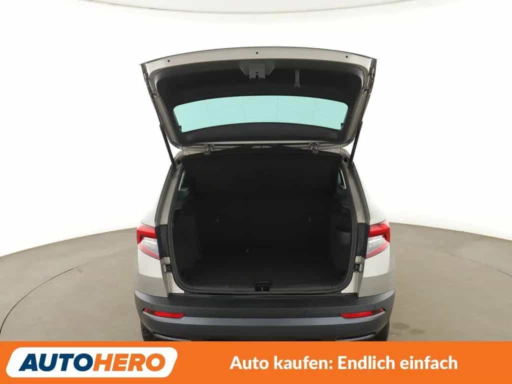 Skoda Karoq 1.5 TSI ACT Style*LED*ACC*PDC*SHZ*KLIMA* 05/2018-photo-16