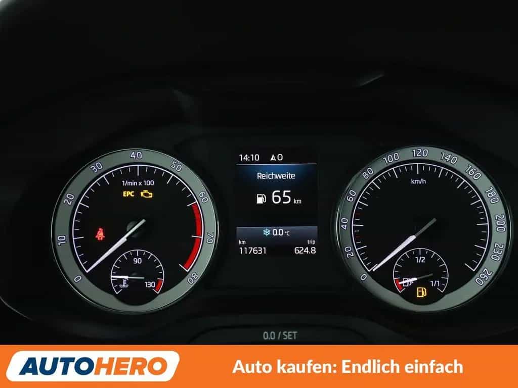 Skoda Karoq 1.5 TSI ACT Style*LED*ACC*PDC*SHZ*KLIMA* 05/2018-photo-19