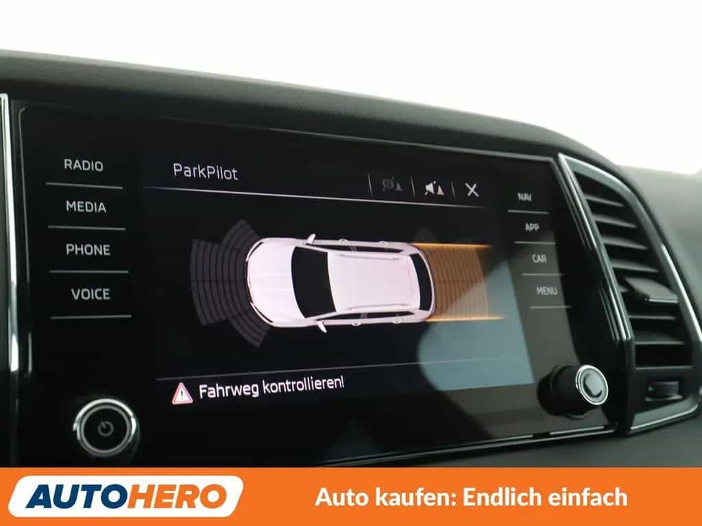 Skoda Karoq 1.5 TSI ACT Style*LED*ACC*PDC*SHZ*KLIMA* 05/2018-photo-23