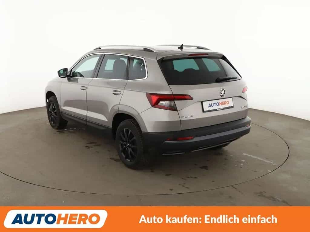 Skoda Karoq 1.5 TSI ACT Style*LED*ACC*PDC*SHZ*KLIMA* 05/2018-photo-3