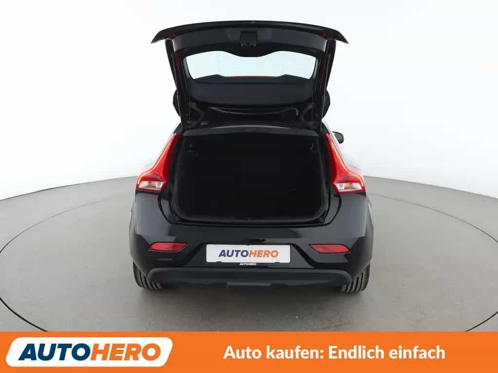 Volvo V40 2.0 T2 Momentum *NAV*TEMP*CAM*PDC*SHZ*ALU* 05/2019-photo-16