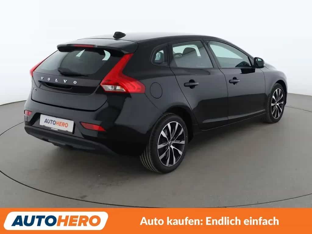 Volvo V40 2.0 T2 Momentum *NAV*TEMP*CAM*PDC*SHZ*ALU* 05/2019-photo-5