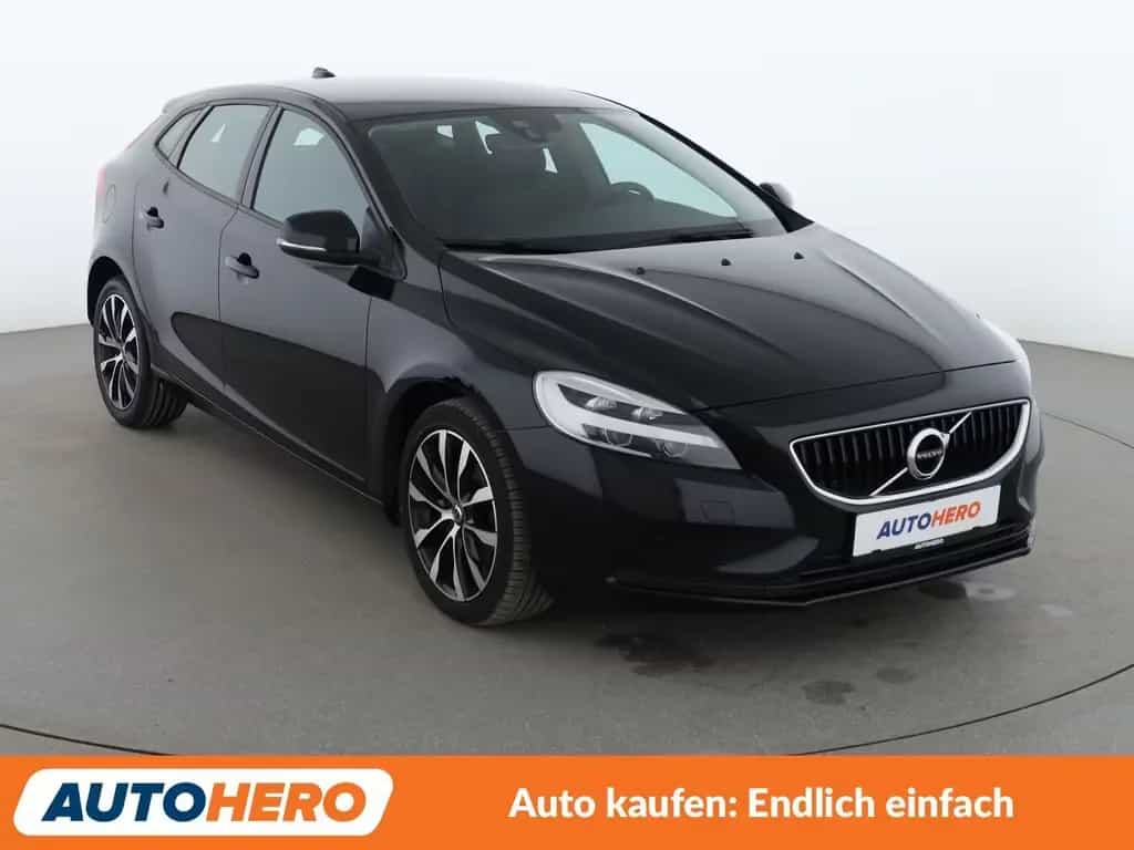 Volvo V40 2.0 T2 Momentum *NAV*TEMP*CAM*PDC*SHZ*ALU* 05/2019-photo-7