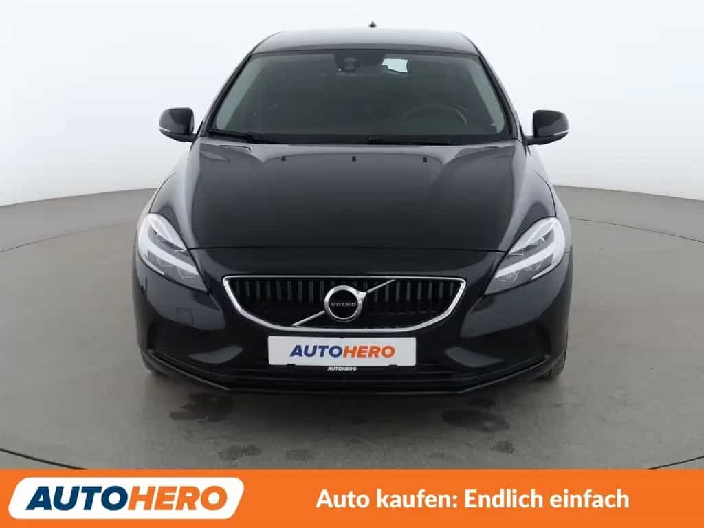 Volvo V40 2.0 T2 Momentum *NAV*TEMP*CAM*PDC*SHZ*ALU* 05/2019-photo-8
