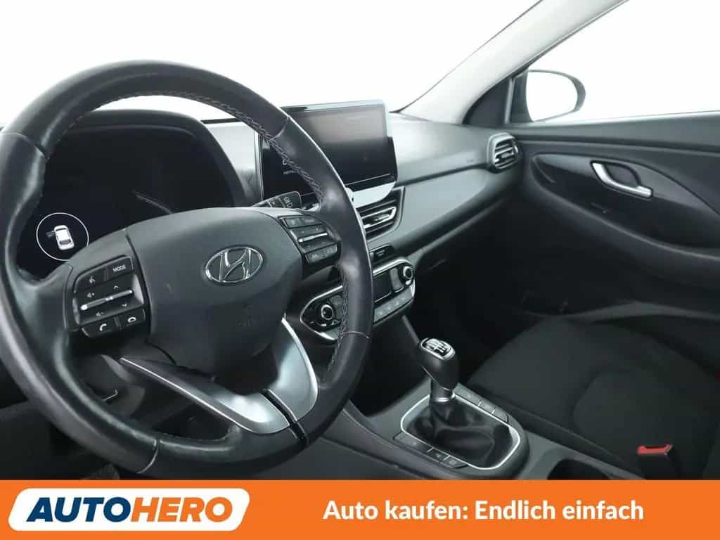 Hyundai i30 1.0 T-GDI Mild-Hybrid Intro Edition*NAVI*CAM 02/2021-photo-10