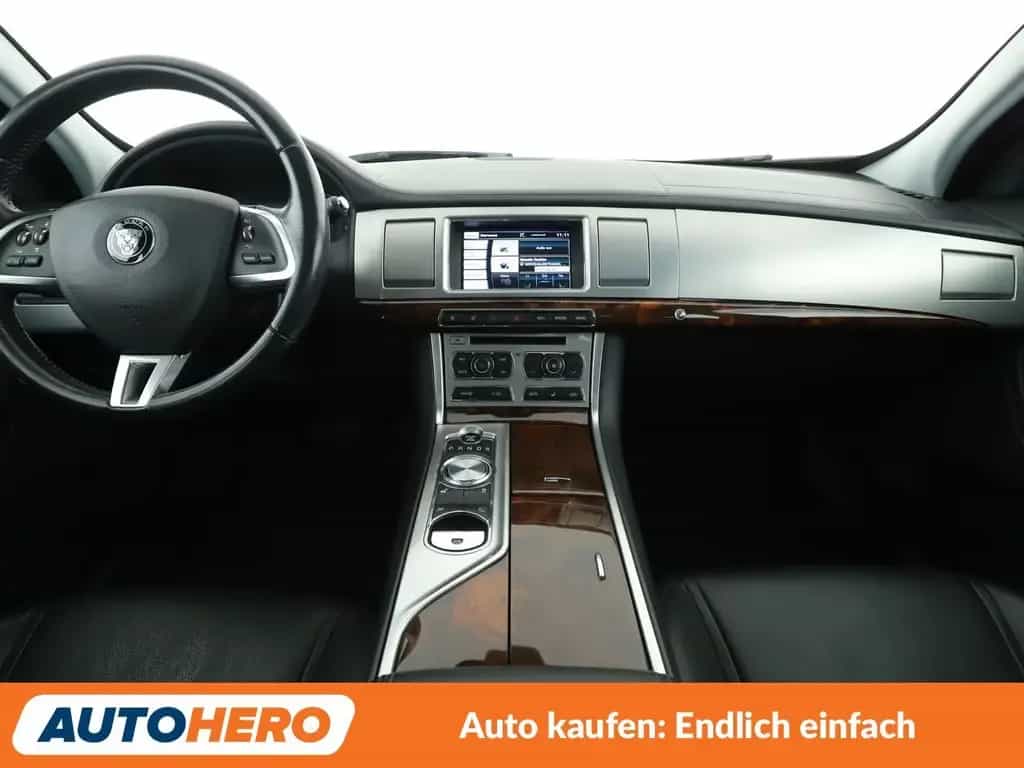 Jaguar XF 3.0 V6 Kompressor AWD Aut.*NAV*TEMP*CAM*PDC* 03/2015-photo-11