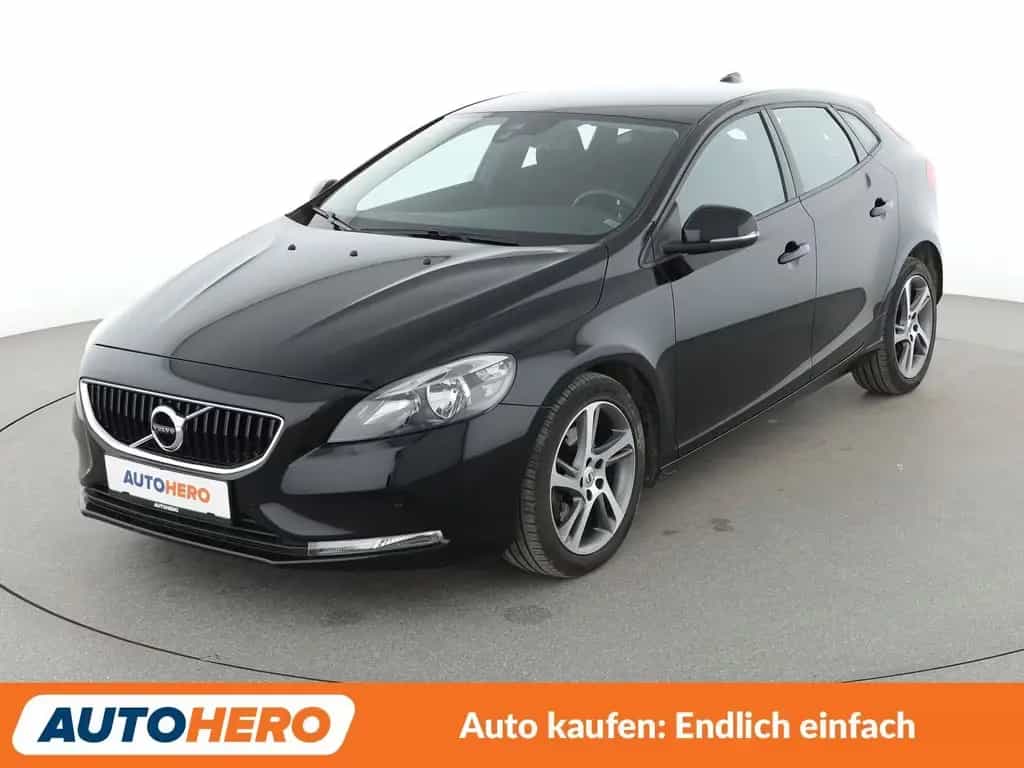 Volvo V40 2.0 T2 Kinetic *NAVI*LED*TEMPO*PDC*SHZ* 12/2016-photo-0