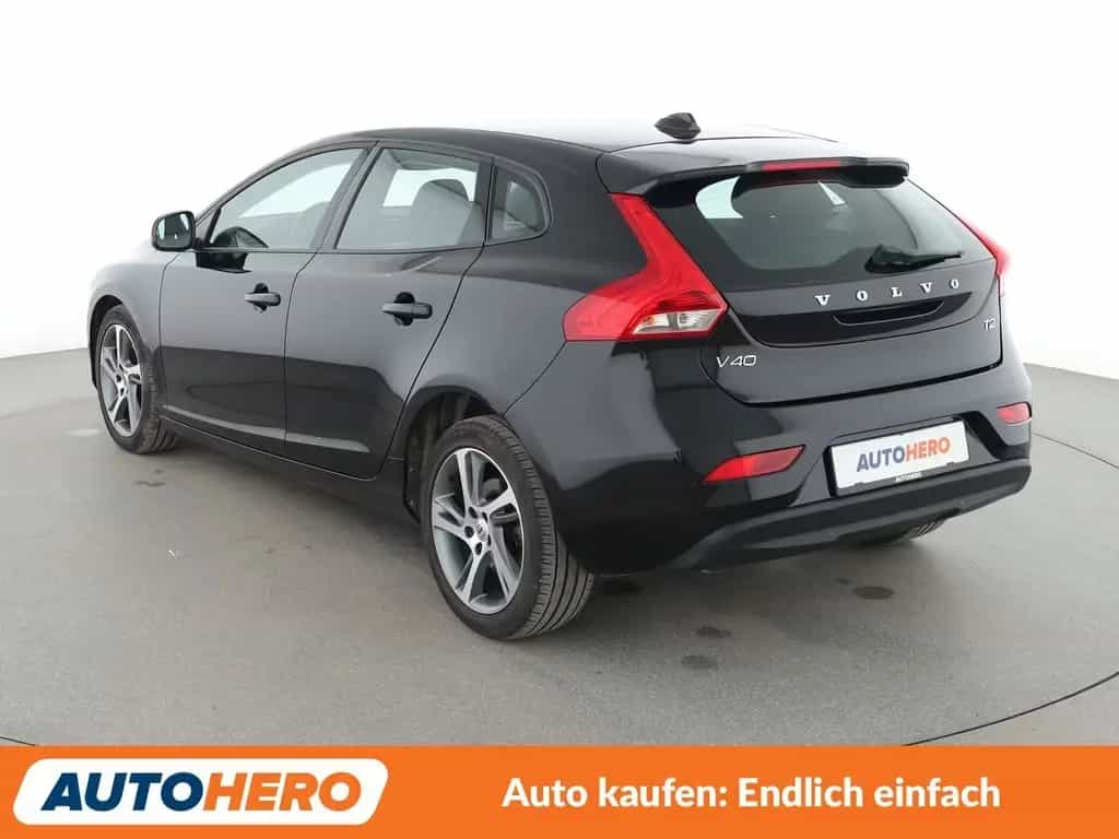Volvo V40 2.0 T2 Kinetic *NAVI*LED*TEMPO*PDC*SHZ* 12/2016-photo-3