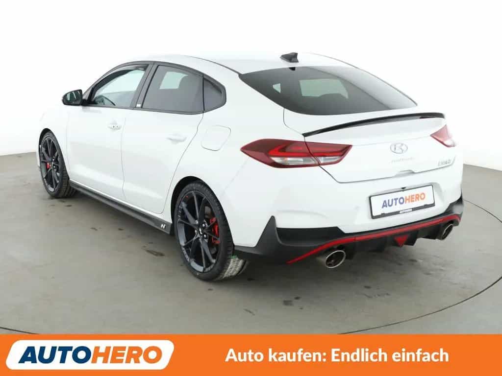 Hyundai i30 Fastback 2.0 T-GDI N Performance Aut.*NAVI* 08/2021-photo-3