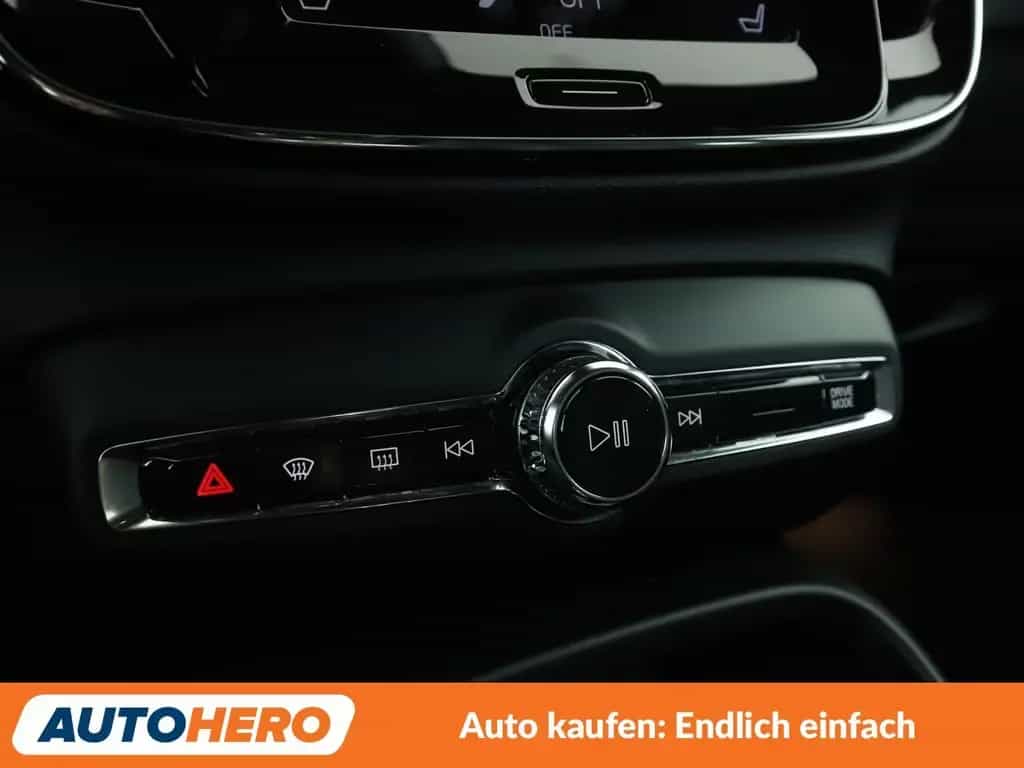 Volvo XC40 1.5 Inscription 2WD Aut.*NAVI*LED*TEMPO*CAM 03/2020-photo-22