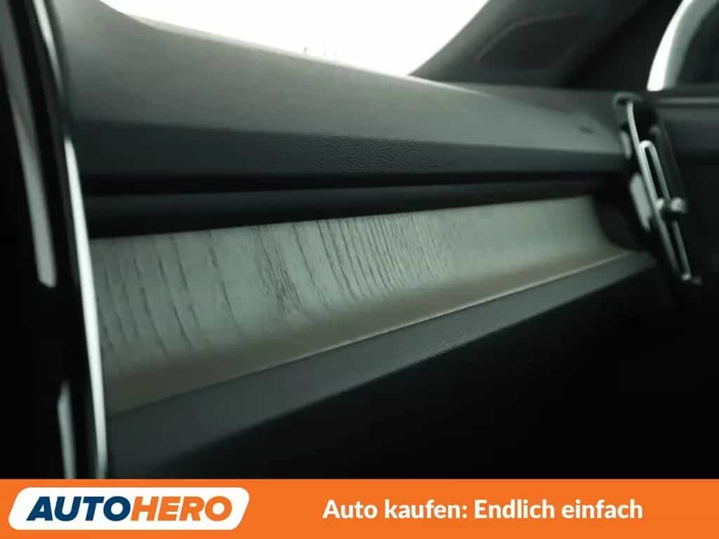Volvo XC40 1.5 Inscription 2WD Aut.*NAVI*LED*TEMPO*CAM 03/2020-photo-27