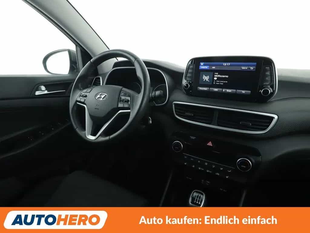 Hyundai TUCSON 1.6 Advantage 2WD*NAVI*TEMPO*CAM*PDC*SHZ* 09/2020-photo-12