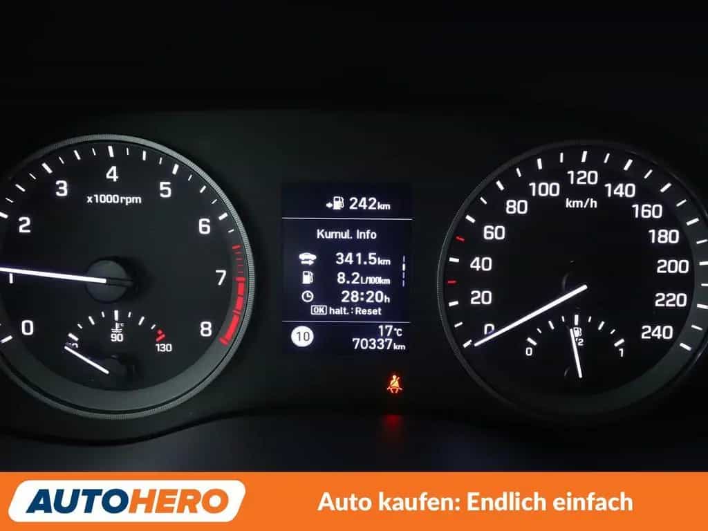 Hyundai TUCSON 1.6 Advantage 2WD*NAVI*TEMPO*CAM*PDC*SHZ* 09/2020-photo-19