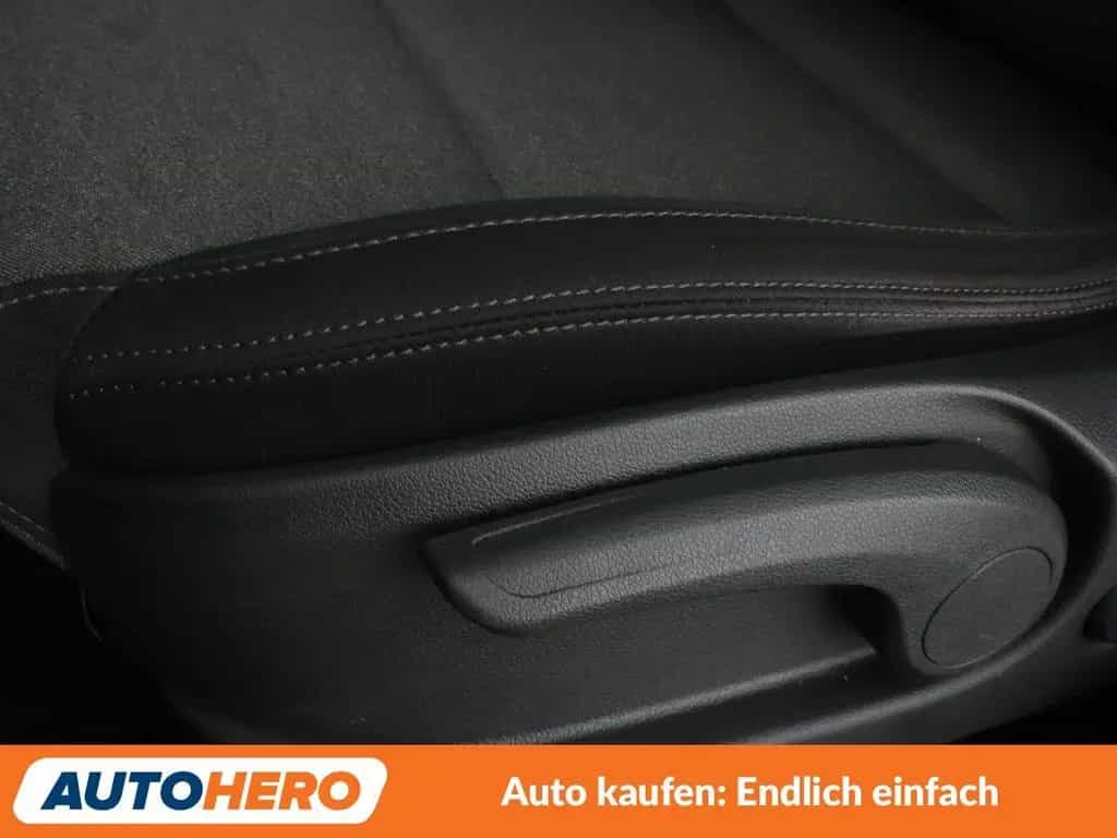 Hyundai TUCSON 1.6 Advantage 2WD*NAVI*TEMPO*CAM*PDC*SHZ* 09/2020-photo-27