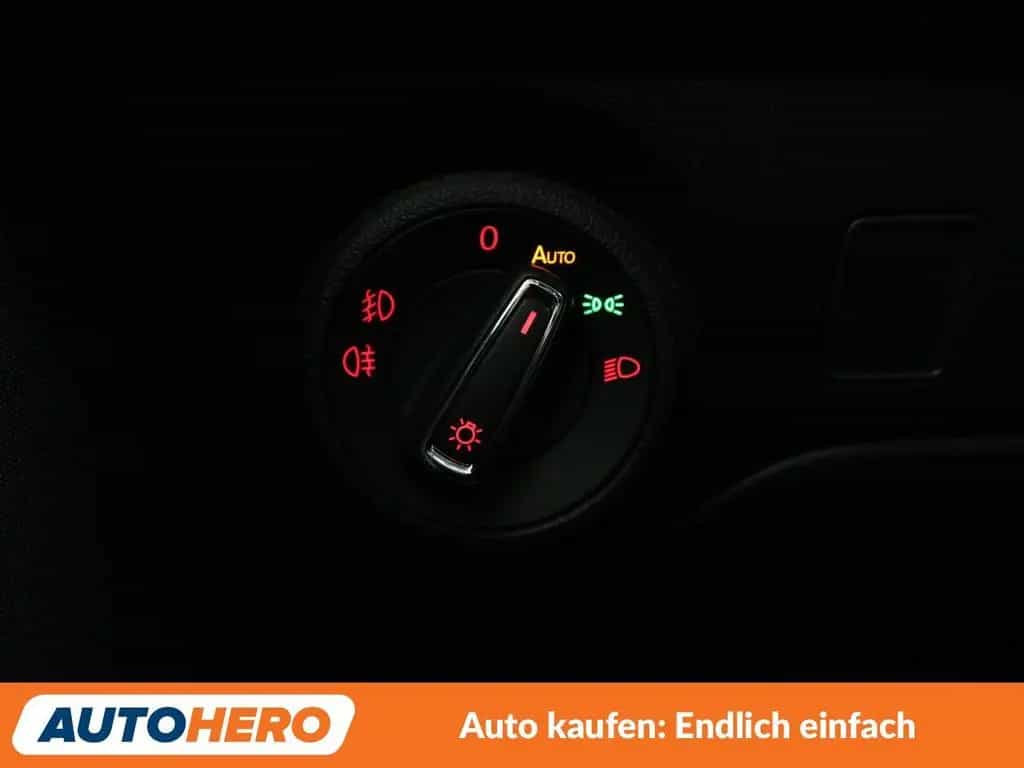 Seat Leon 1.5 TSI ACT FR*NAVI*LED*ACC*CAM*PDC*SHZ* 06/2020-photo-27