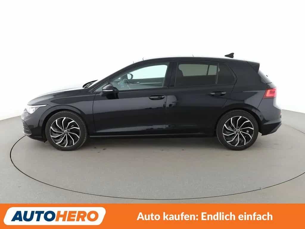 Volkswagen Golf VIII 1.5 eTSI ACT Life Aut.*NAVI*PDC*SHZ* 03/2020-photo-2