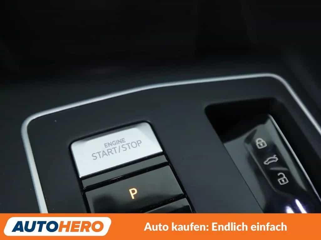 Volkswagen Golf VIII 1.5 eTSI ACT Life Aut.*NAVI*PDC*SHZ* 03/2020-photo-23