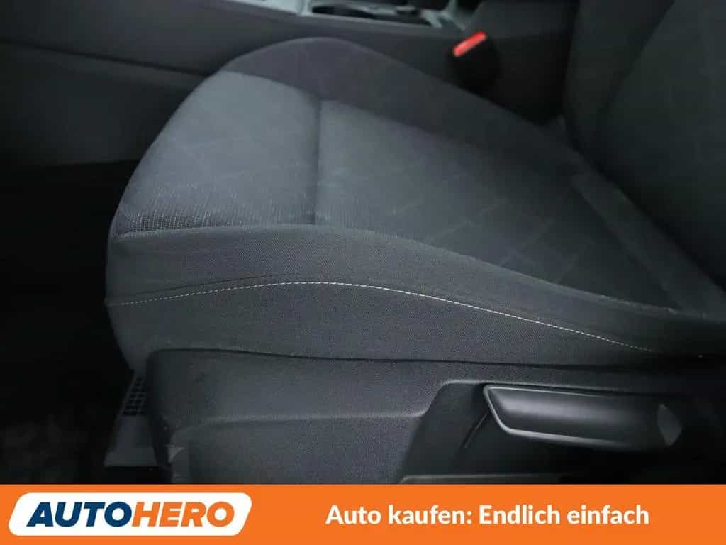 Volkswagen Golf VIII 1.5 eTSI ACT Life Aut.*NAVI*PDC*SHZ* 03/2020-photo-26