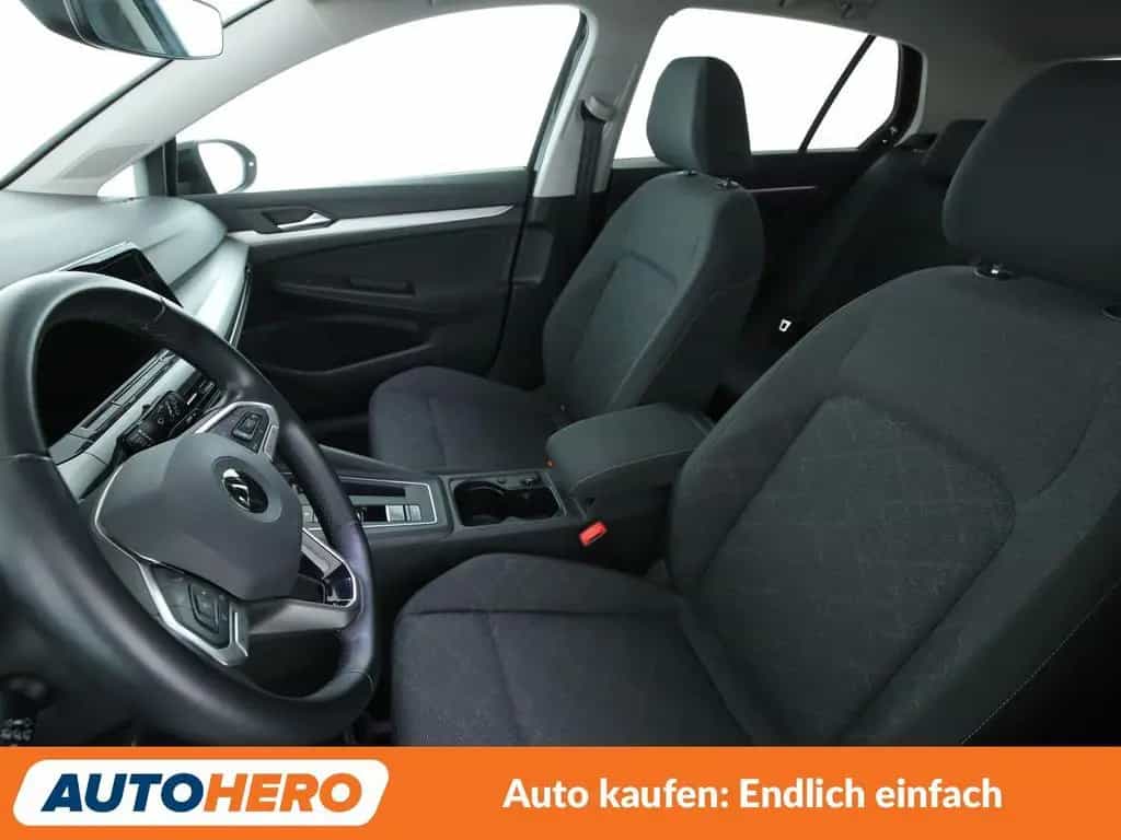 Volkswagen Golf VIII 1.5 eTSI ACT Life Aut.*NAVI*PDC*SHZ* 03/2020-photo-9