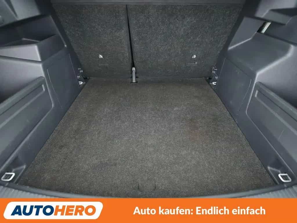 Skoda Fabia 1.0 TSI Ambition Aut.*TEMPO*PDC*SHZ* 03/2019-photo-17
