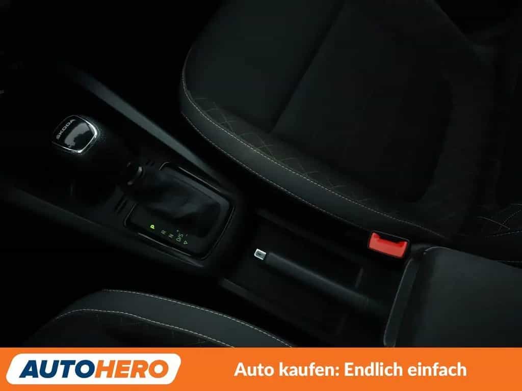 Skoda Fabia 1.0 TSI Ambition Aut.*TEMPO*PDC*SHZ* 03/2019-photo-23