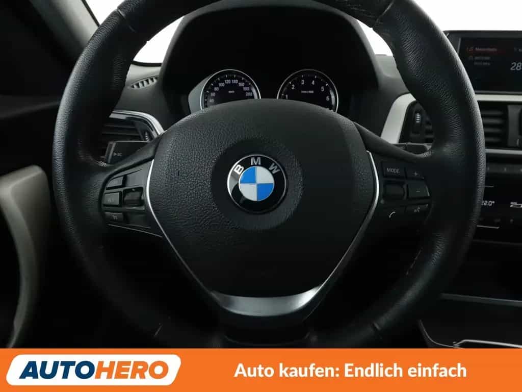 BMW 118 i Advantage *LED*TEMPO*PDC*SHZ*KLIMA* 01/2018-photo-18