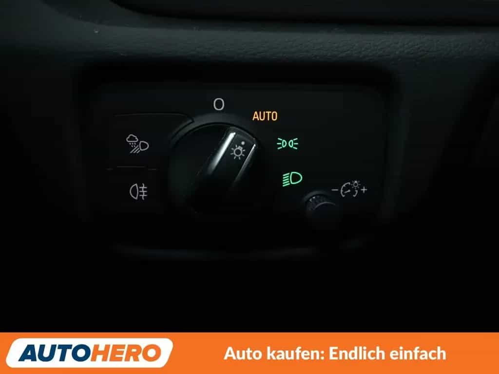 Audi A3 2.0 TFSI quattro Sport Aut.*NAV*LED*TEMPO*PDC 03/2017-photo-24