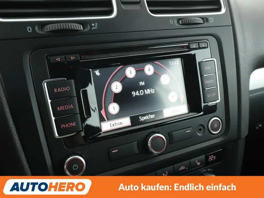 Volkswagen Golf VI 1.4 TSI Aut.*NAV*XENON*TEMPO*CAM*PDC*SHZ 03/2015-photo-20