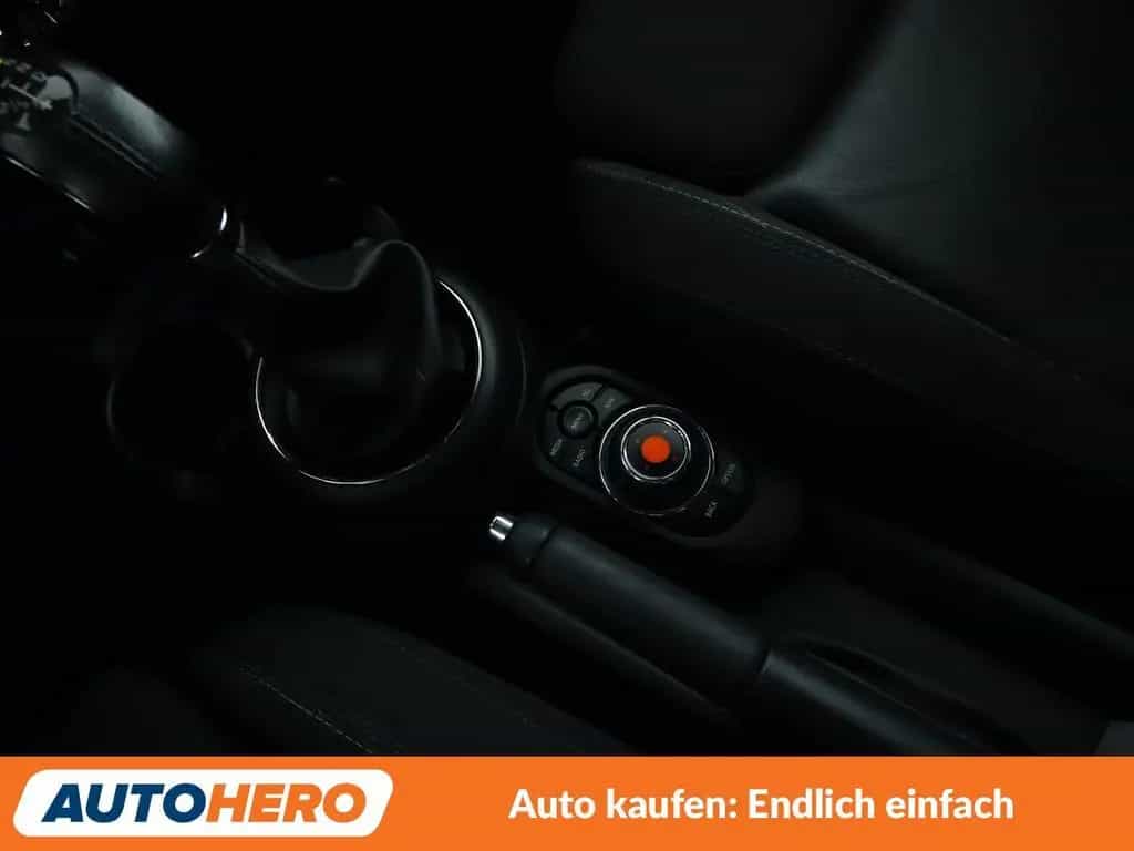 MINI Cooper S Aut.*NAVI*LED*TEMPO*PDC*SHZ* 11/2017-photo-22