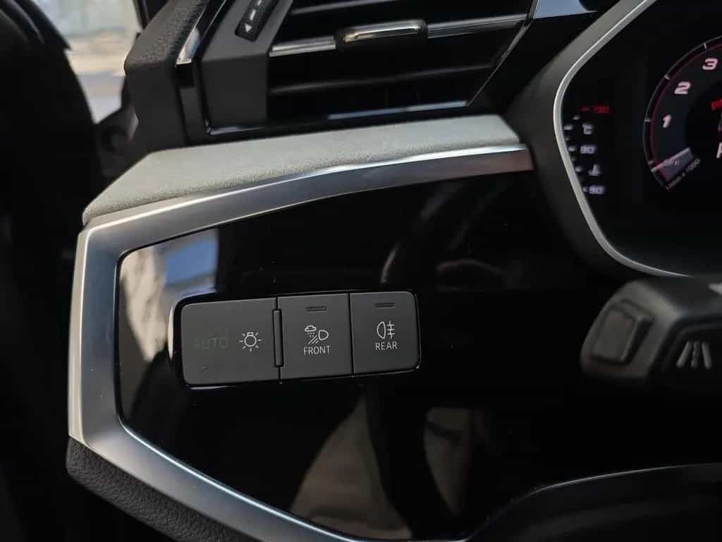 Audi Q3 40 TFSI S-tronic quattro S line MATRIX/AHK/KA 03/2020-photo-29