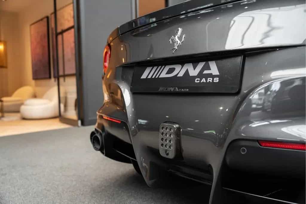Ferrari F12 Berlinetta Carbon Lift kamera 6.3 Berlinetta 06/2014-photo-17