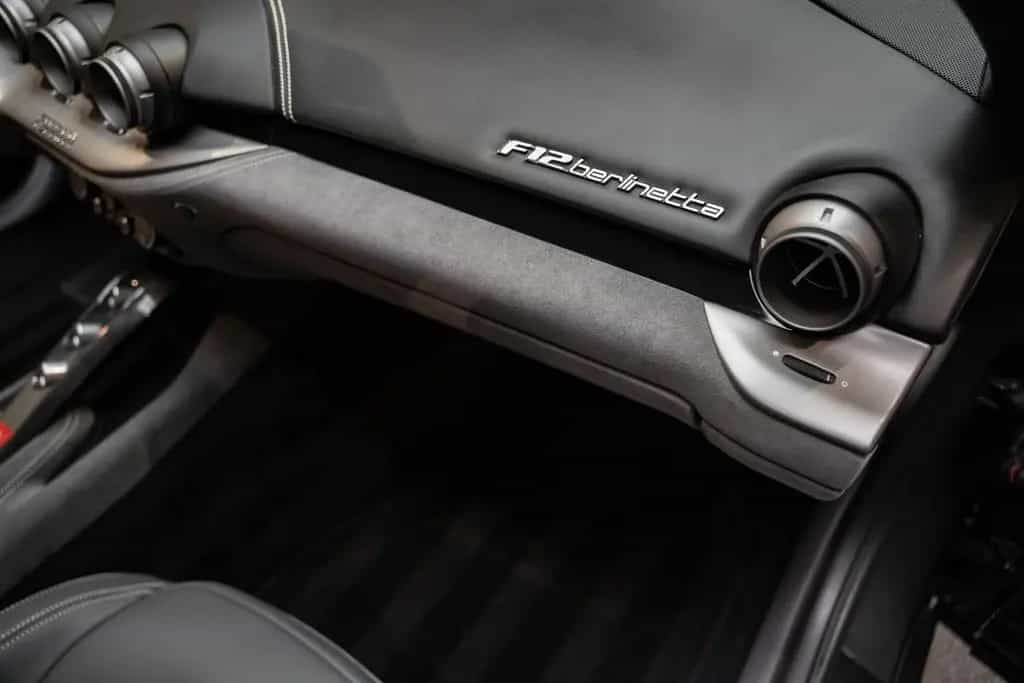 Ferrari F12 Berlinetta Carbon Lift kamera 6.3 Berlinetta 06/2014-photo-29