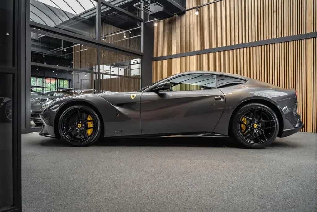 Ferrari F12 Berlinetta Carbon Lift kamera 6.3 Berlinetta 06/2014-photo-43