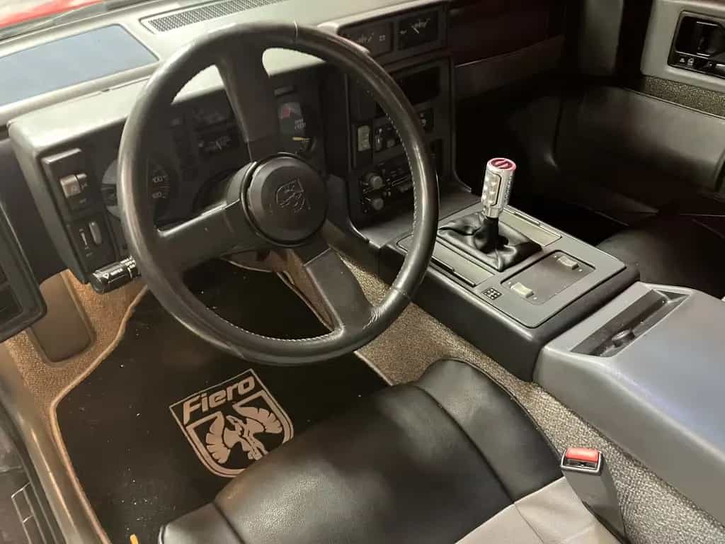 Pontiac Fiero Formula BJ 1988 Oldtimer 07/1988-photo-10