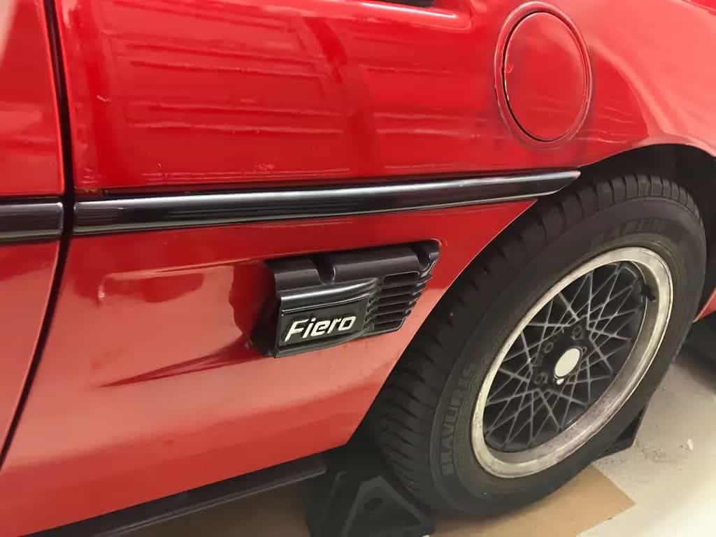 Pontiac Fiero Formula BJ 1988 Oldtimer 07/1988-photo-6