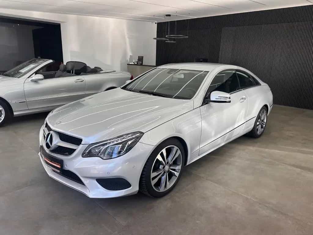 Mercedes-Benz E 200 CGI Coupe*Totwinkel*Tempomat*Spurhalte* 01/2016-photo-2