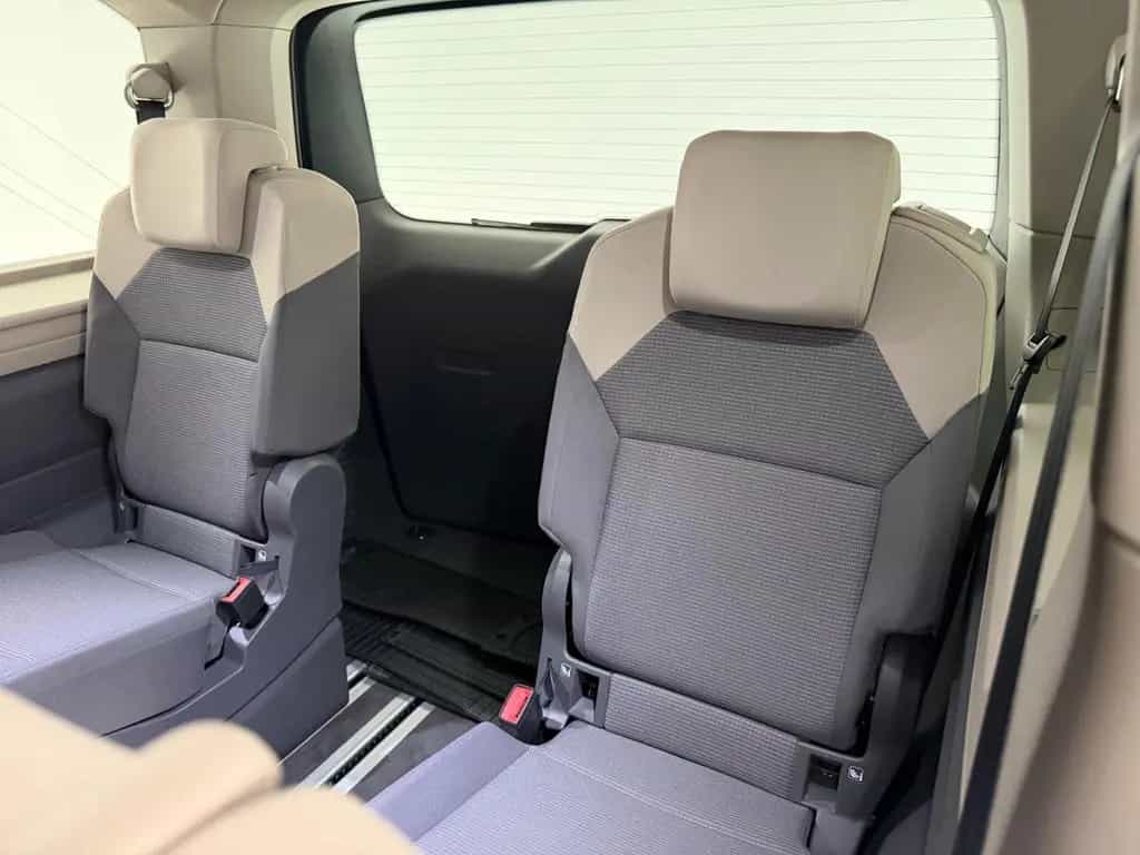 Volkswagen T7 Multivan 1.5 TSI*7.STZ*LED-AHK-R.KAM-TEMPOMAT 10/2021-photo-32