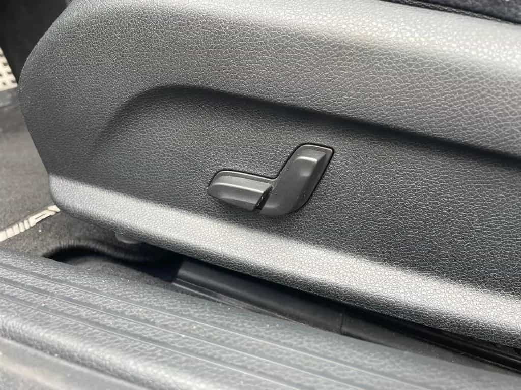 Mercedes-Benz C 200 AMG LINE 06/2017-photo-17