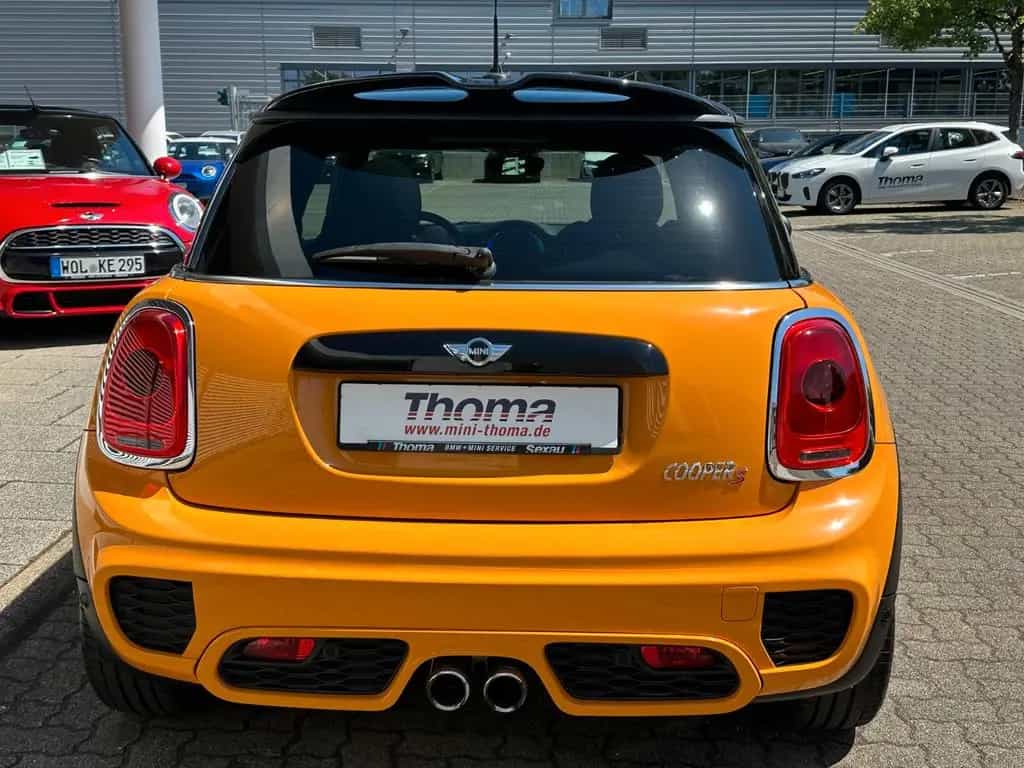 MINI Cooper S + JCW Int.+Ext.Pkt+Navi+Klimaaut.+Pano+ 06/2015-photo-3