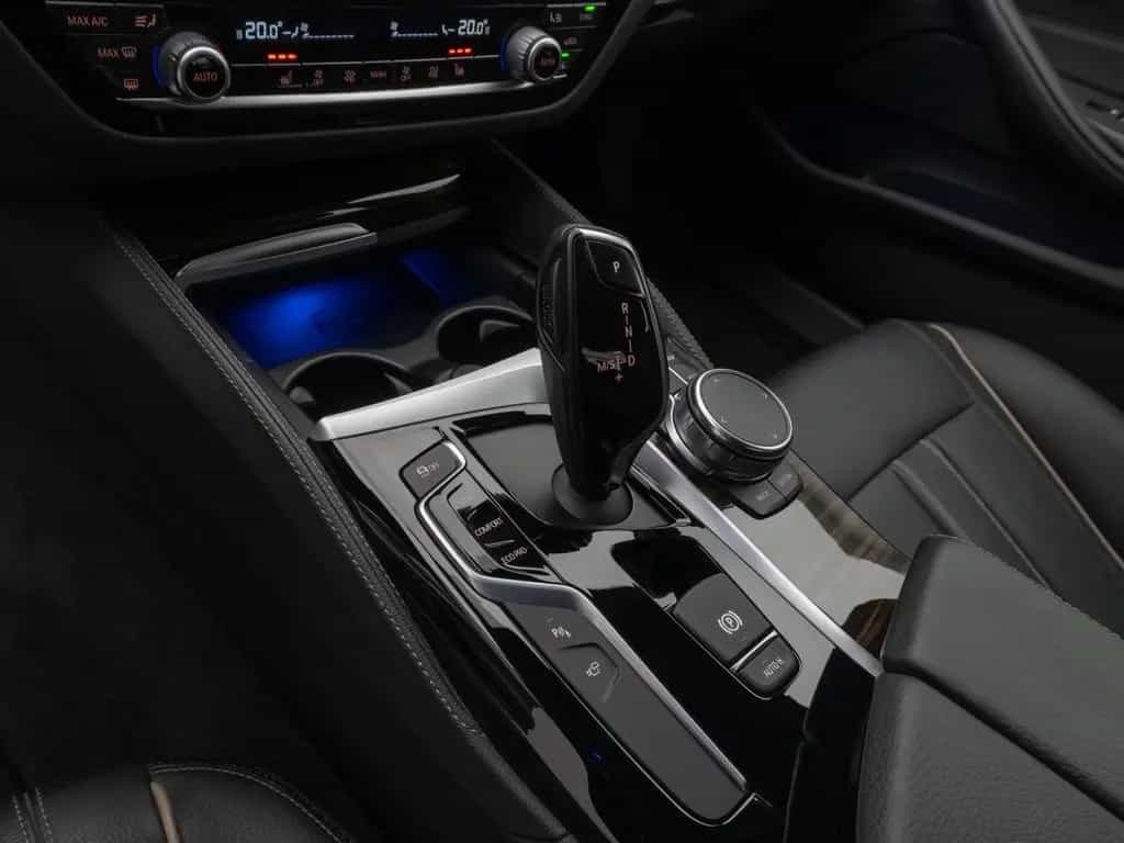 BMW 540 i Luxury Line HUD ACC LED Kamera 360° 06/2017-photo-21