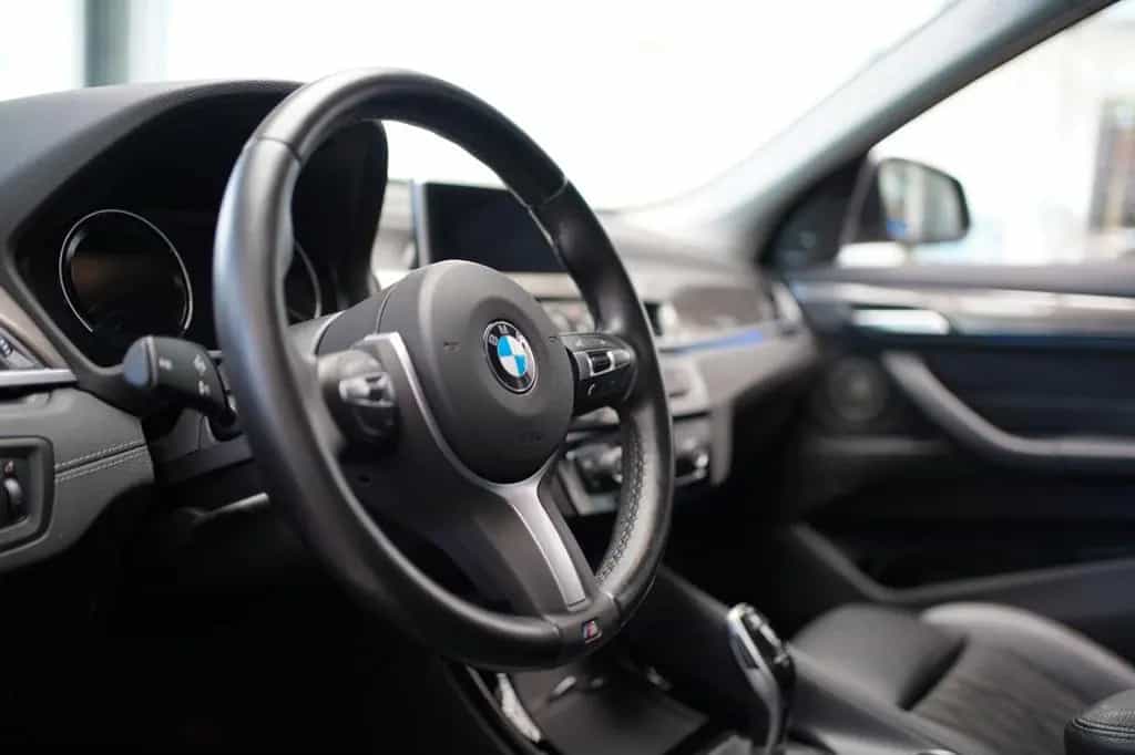 BMW X1 xDrive18d xLine +AHK+LED+Parkassist+Navigatio 04/2021-photo-11