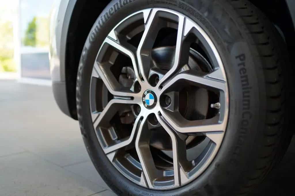 BMW X1 xDrive18d xLine +AHK+LED+Parkassist+Navigatio 04/2021-photo-7