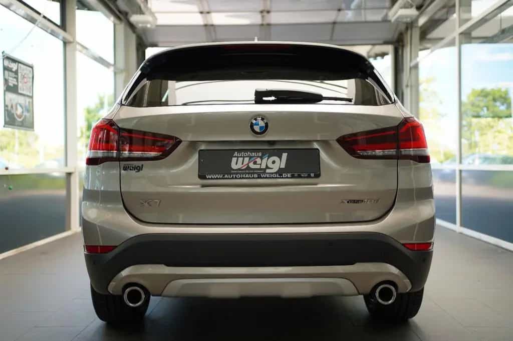 BMW X1 xDrive18d xLine +AHK+LED+Parkassist+Navigatio 04/2021-photo-8