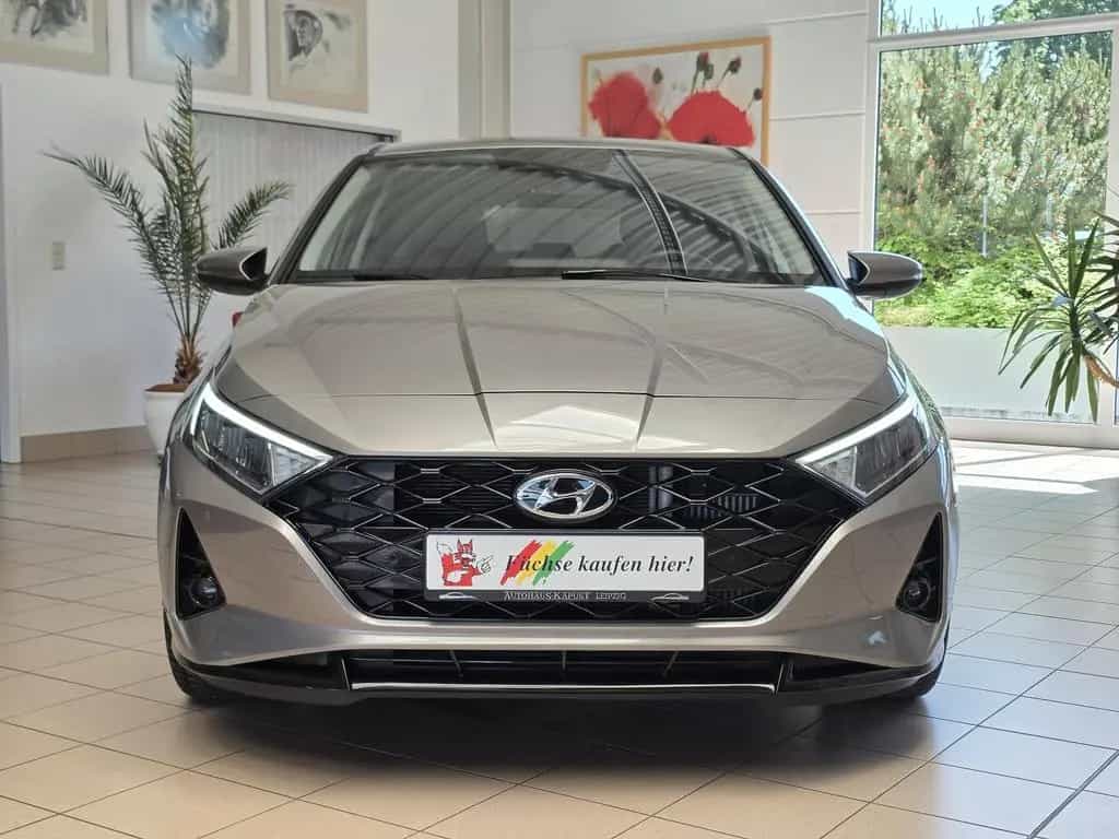 Hyundai i20 Aut. Prime 120/LED/Navi/Cam/DAB/BOSE/4x Shz 01/2022-photo-1