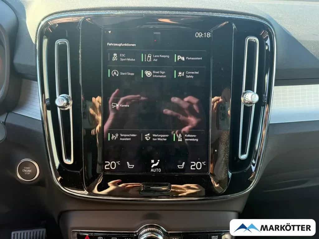 Volvo XC40 T2 Core APPLE/CAM/NAVI/SHZ/LHZ/TEMPO 11/2023-photo-22