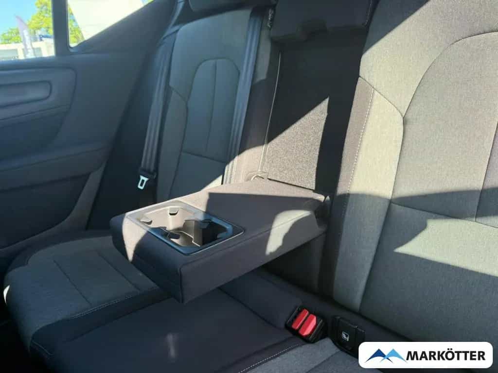 Volvo XC40 T2 Core APPLE/CAM/NAVI/SHZ/LHZ/TEMPO 11/2023-photo-27