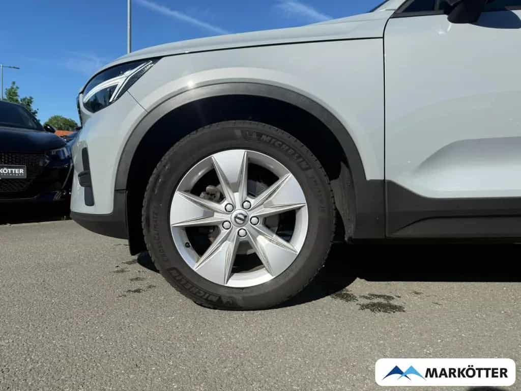 Volvo XC40 T2 Core APPLE/CAM/NAVI/SHZ/LHZ/TEMPO 11/2023-photo-5